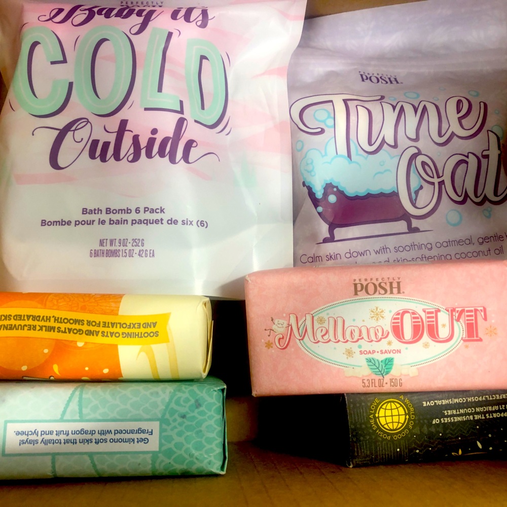 Perfectly Posh Lot of 6 BATH. BABY COLD OUTSIDE; TIME OUT; 3 chunks, 2 soapy.